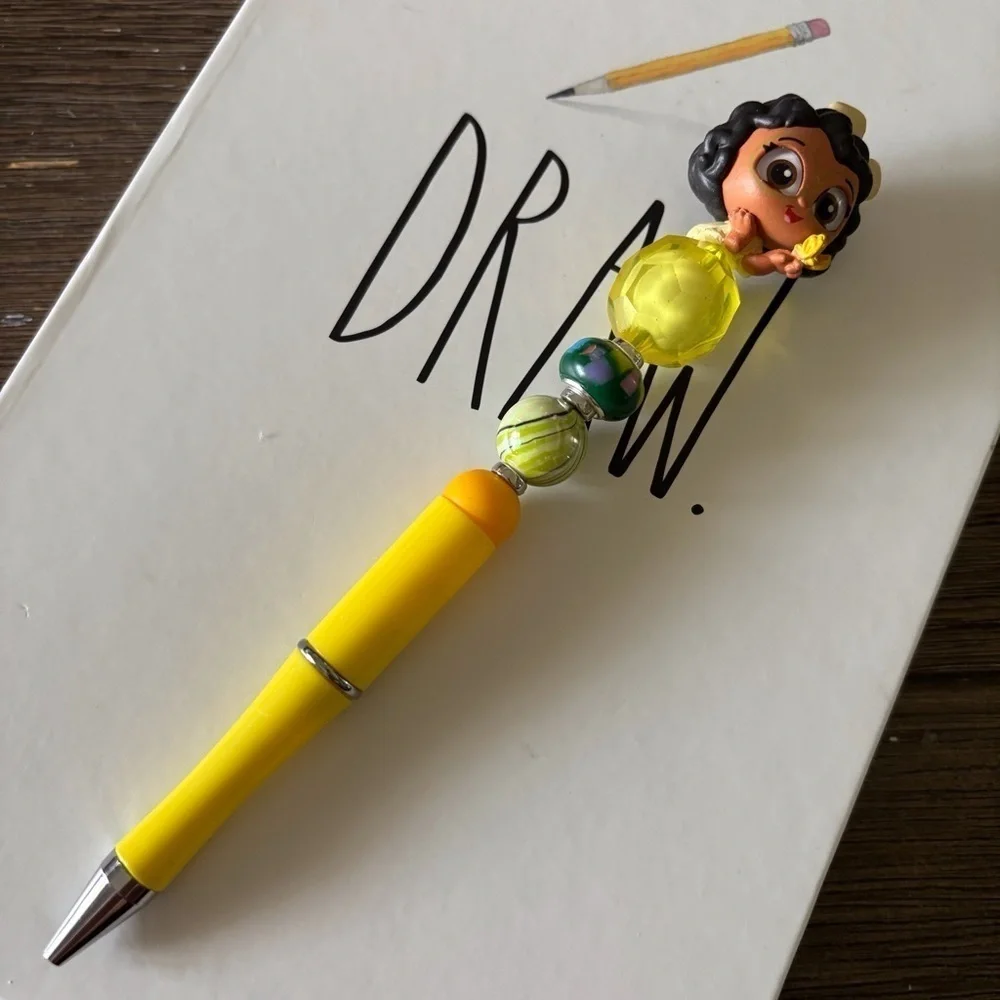 Disney Doorables: Encanto: Mirabel kid handmade beaded pen
